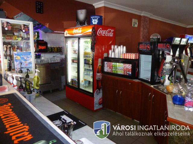 Kiváló Balatonparti, befektetési lehetőség!!!