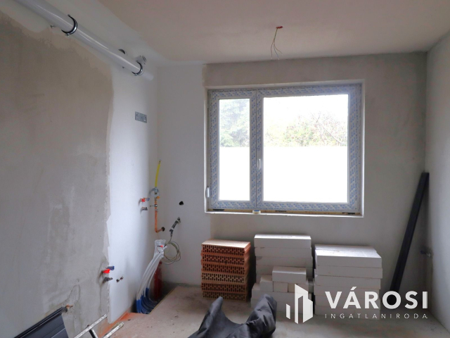 Ebbe a Kisbácsai házba már tavasszal beköltözhet!