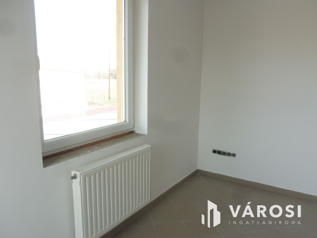 BYD közelében,több funkciós ingatlan kiadó!