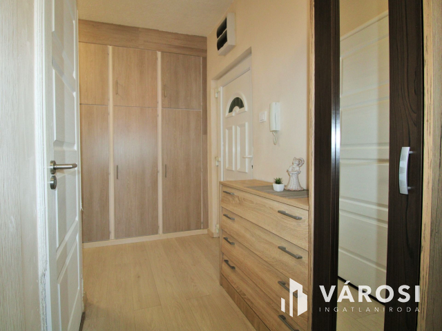 Nagy lakás a Centernél