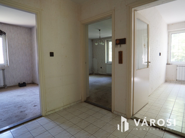 Miklósfán lehetőségekben gazdag, egyedi családi ház