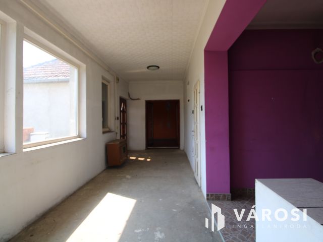 Központhoz közel családi ház eladó Sarkadkeresztúron