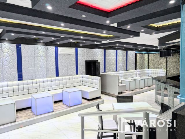 Szórakozóhely Gyula belvárosának legszebb részén kiadó!