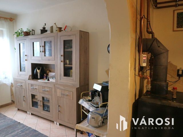 Táplánszentkereszt,2generációs,5szoba,családi h. eladó.