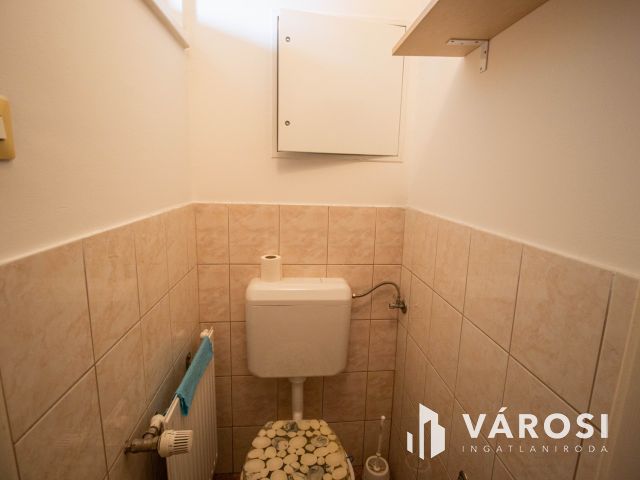 Kiváló lehetőség irodának, lakásnak Győr Baross híd lábánál