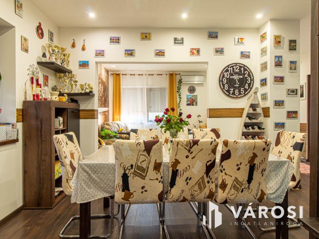 Fiatalos, teljesen felújított családi ház Tokodon