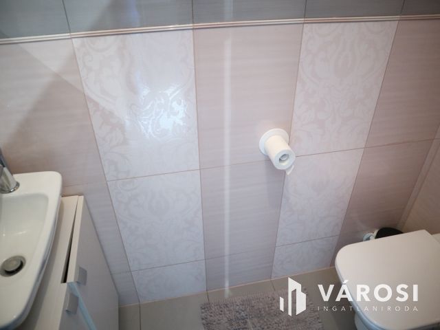 Újszeged csendes utcájában Exkluzív családi ház!