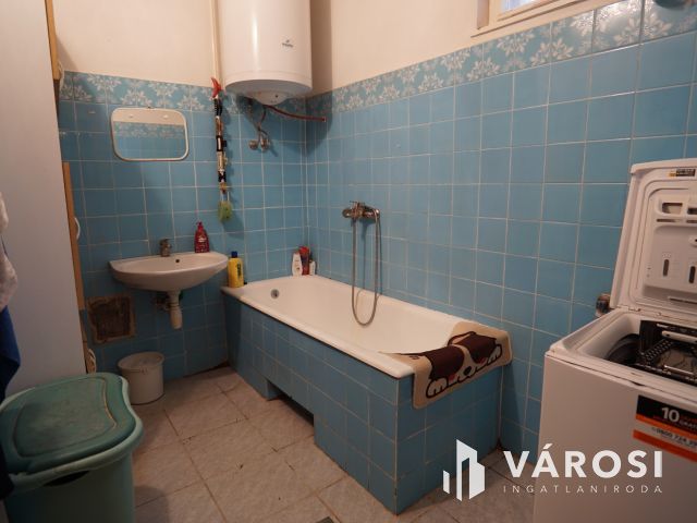 Átlagos állapotú, családi ház Sormáson