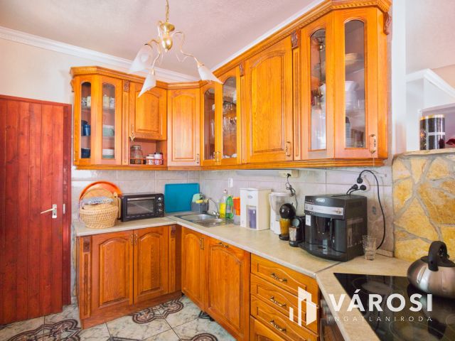 Szolnok kertvárosi részén