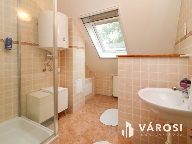 Családi ház 2 apartmannal Gyulán, a Várfürdő közelében!