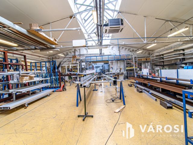 Eladó 1000m² telephely, iroda, műhely Csepel Gyártelepen