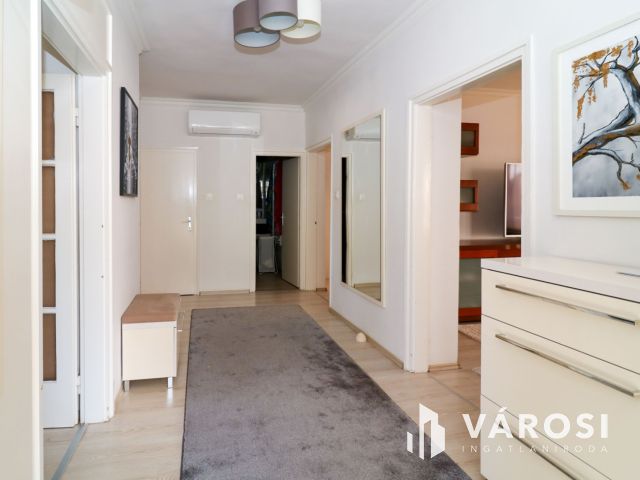 Eladó egy sokoldalúan hasznosítható ingatlan Orosházán!