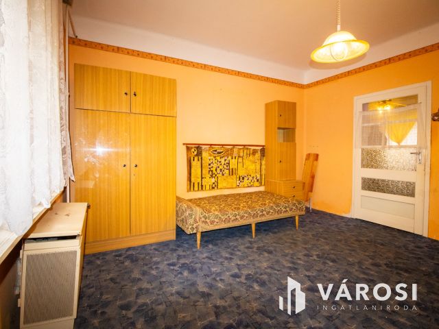 Tégla családi ház Nagybánhegyesen