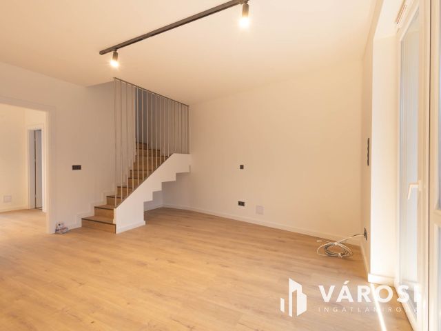 Belső kétszintes családi fészek Alsóvároson