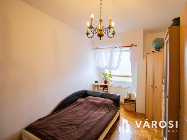 Eladó Örök értékű, újabb építésű lakás a Belvárosban