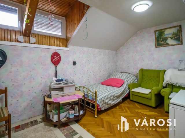 Nagylakás saját kertrésszel