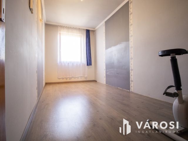 330 nm-es óriásház Orosházán