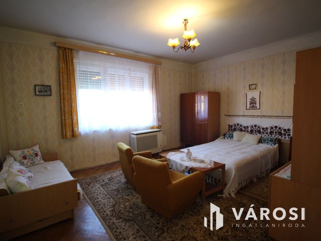 Ház a csend szigetén, Keléden